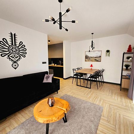 Stylchyn 90 Apartamenty Nad Jeziorem Czorsztynskim クルシュコフツェ エクステリア 写真