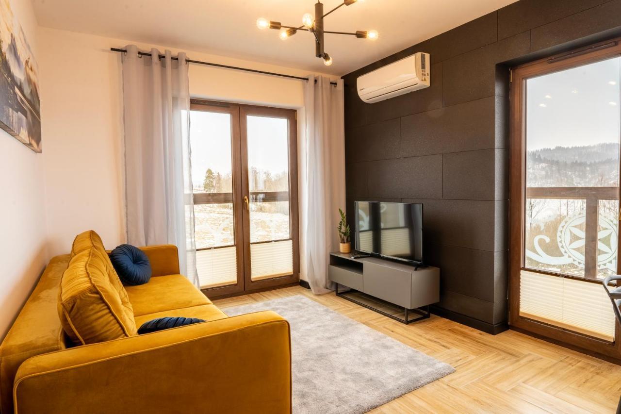 Stylchyn 90 Apartamenty Nad Jeziorem Czorsztynskim クルシュコフツェ エクステリア 写真