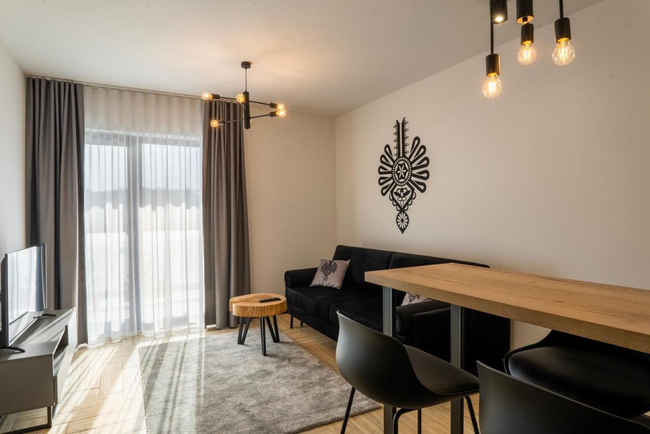 Stylchyn 90 Apartamenty Nad Jeziorem Czorsztynskim クルシュコフツェ エクステリア 写真